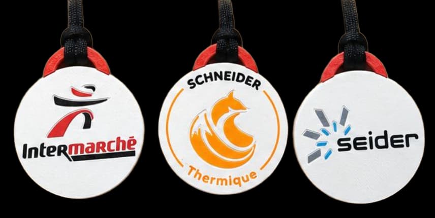 Verso médaille — logo du sponsor